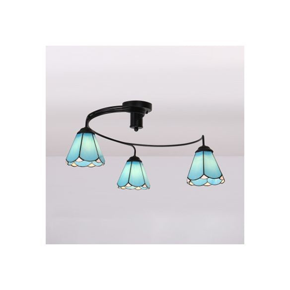 Beflecktes Glas Halbflushmount mit Schatten 3 Lichter Tiffany Style Halbbündige Deckenleuchte in Weiß/Klar/Blau