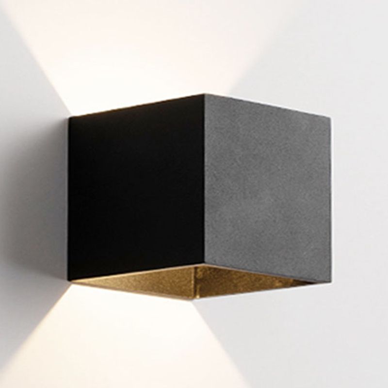 Square Shade Metal Wall Sconce Modern Style 2-Lights Wall Mount Light