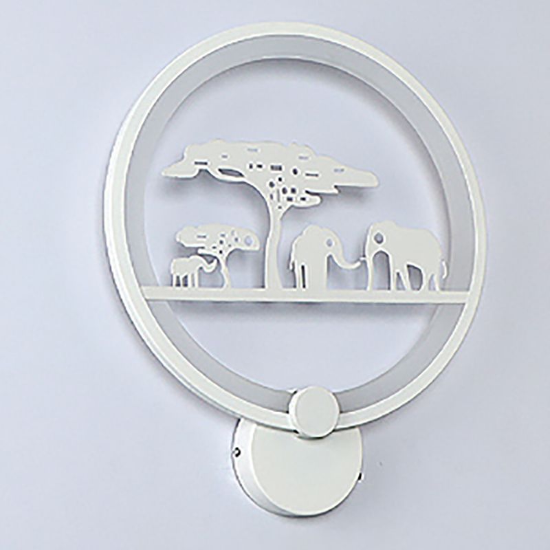 Unique Shape Metal Wall Light Modern Style 1-Light Wall Mounted Light Fixture in White