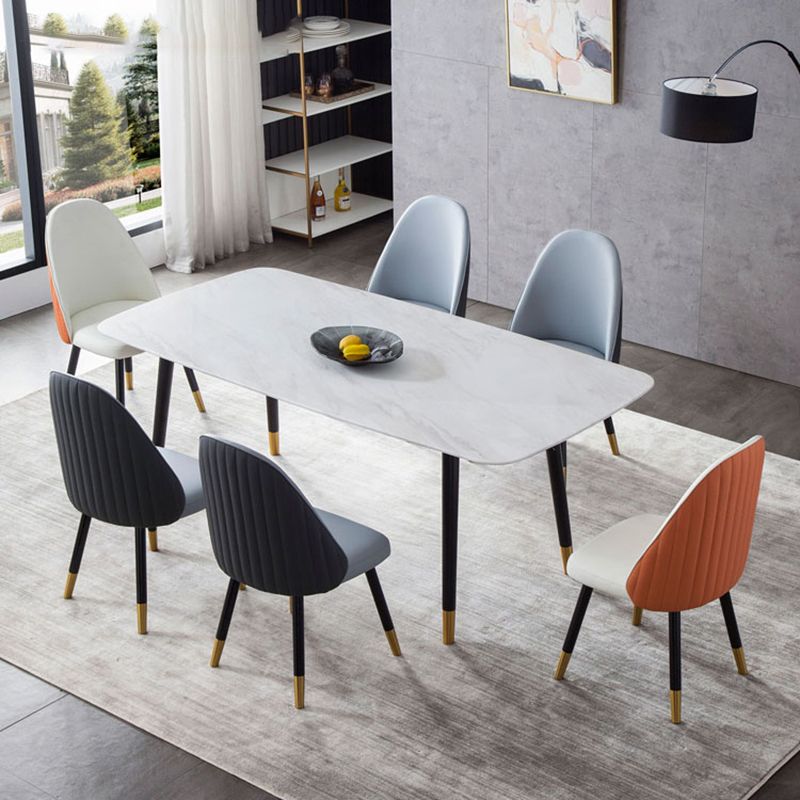 Chaise de salle à manger de style scandinave en cuir et bois, sans accoudoirs, à dossier solide