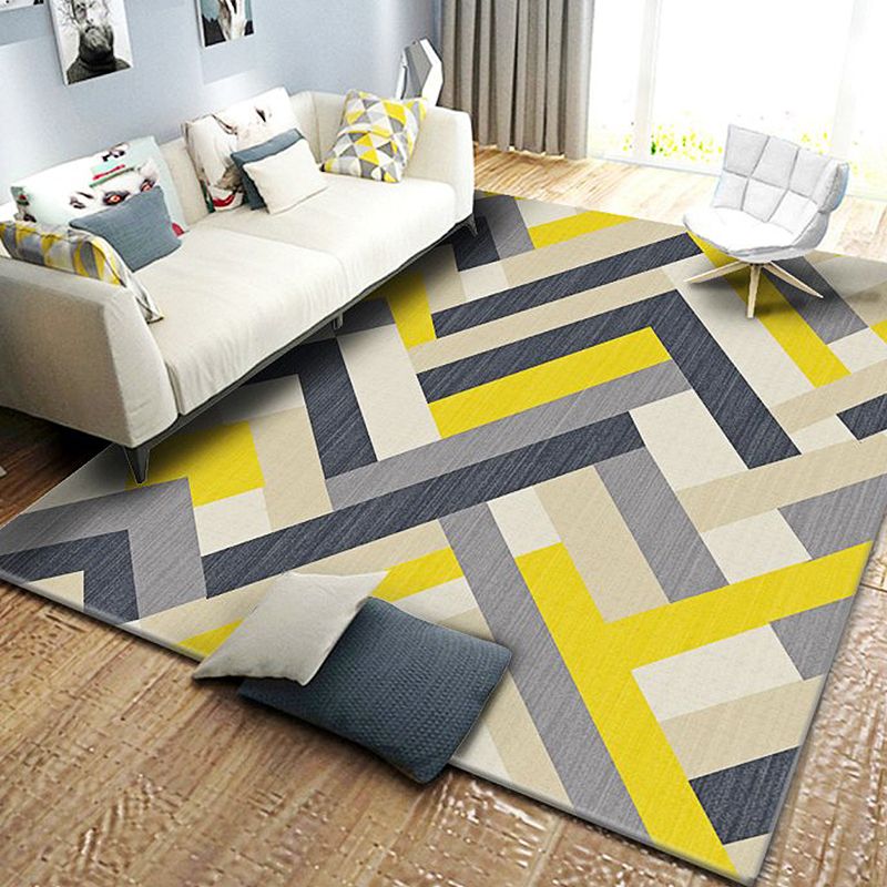 Light Yellow Modern Rug Polyester Graphic Rug Non-Slip Backing Rug for Living Room