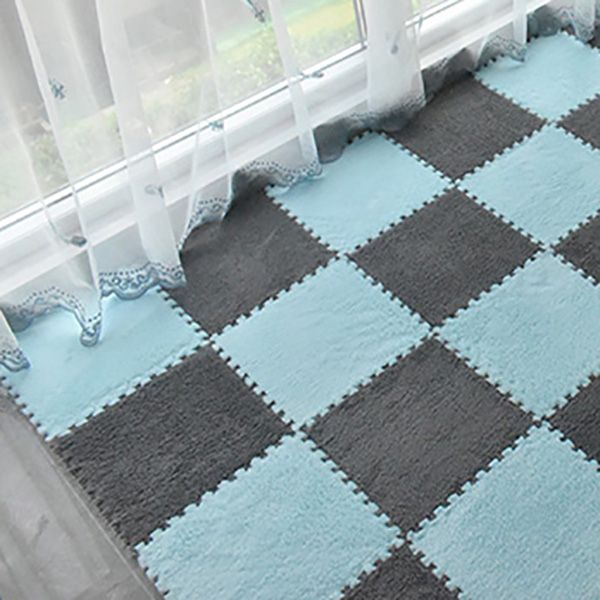 Modern Carpet Tiles Interlocking Square Color Block Stain Resistant Carpet Tiles