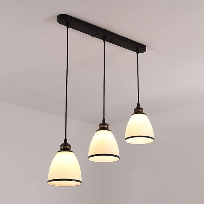 Lumière pendante noire à 3 légers en dôme en fer forgé moderne lampe suspendue avec une teinte en verre