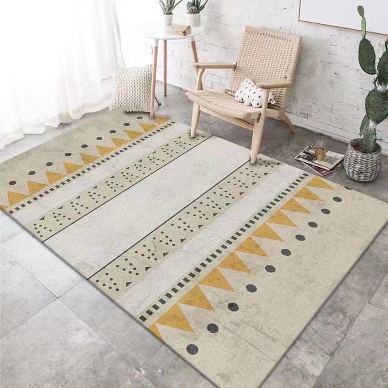 Beige Morocco Rug Polyester Graphic Rug Stain Resistant Rug for Living Room