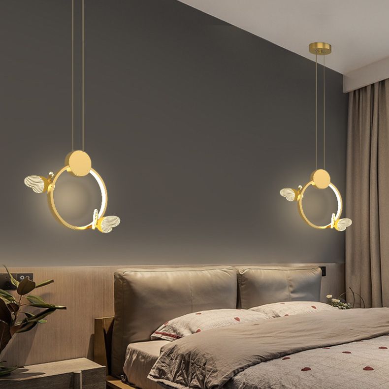 Pendance à cadre métallique en une lumière moderne 
Éclairage pendentif pour la chambre
