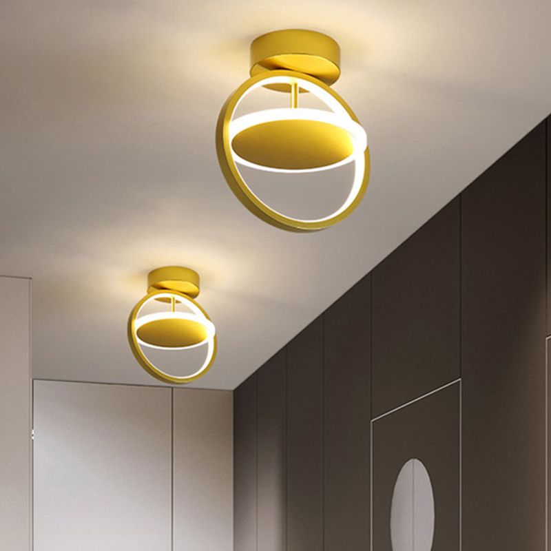 Minimal Circle Flush Lighting Metallic LED Corridoio Flush Mount Fixture in Gold, White / Warm Light