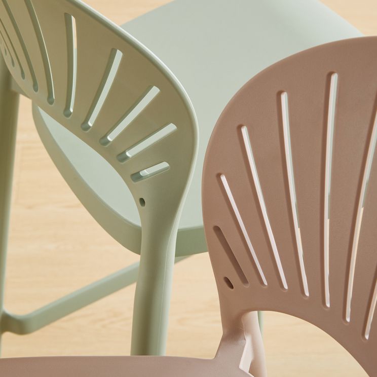 Industrial Armless Low Back Bar Stool Indoor Stackable Plastic Bar Stool