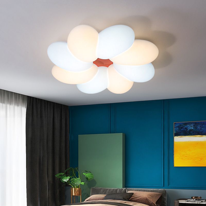 Floral Metal Ceiling Lighting Minimalist Style LED Ceiling Lamp