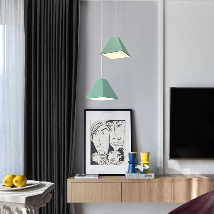 Trapezoide de metal Luz colgante Nordic Macaron Style 1 Lámpara de techo de mesa de comedor ligero