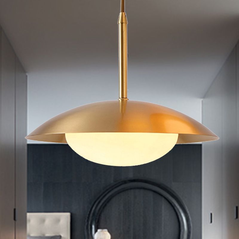 Hemisphere Metal Hanging Light mit Glasschatten einfacher Stil goldener einzelner Kopf Anhänger Licht für Esszimmer