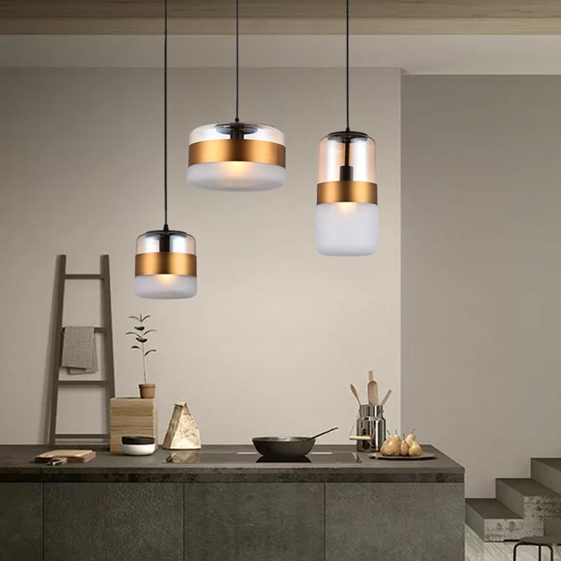 Gouden cilindrisch hangend plafondlicht minimalistisch stijl glazen plafond hanglampje