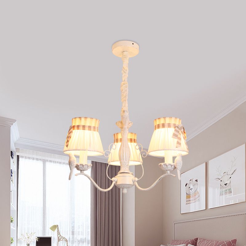 Cône de tissu accroché lustre nordique 3/5/6 têtes de plafond pendentif Light en blanc pour le salon