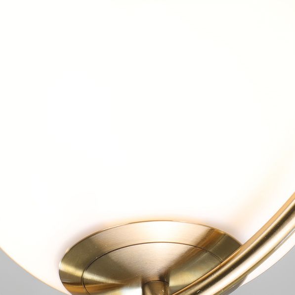 Gouden ijzerhanglicht met 7,8 "brede witte glazen bol schaduw moderne stijl enkele lampverlichtingsarmatuur