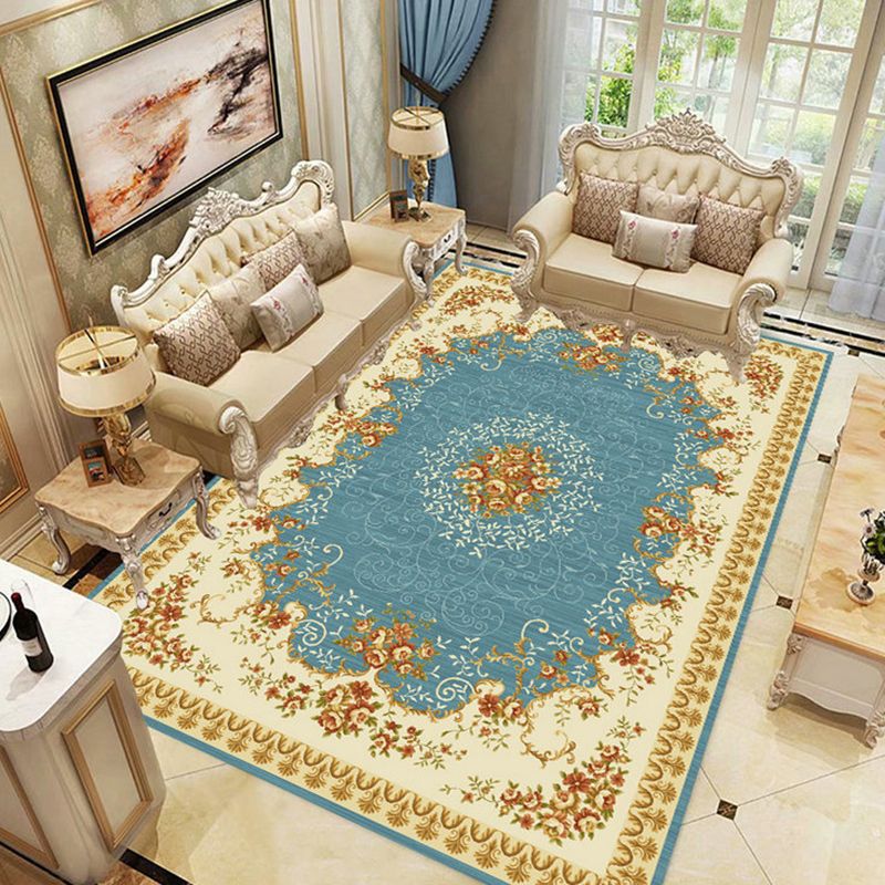 Fancy European Rug Traditional Pattern Polyester Area Rug Stain Resistant Carpet for Home Decor