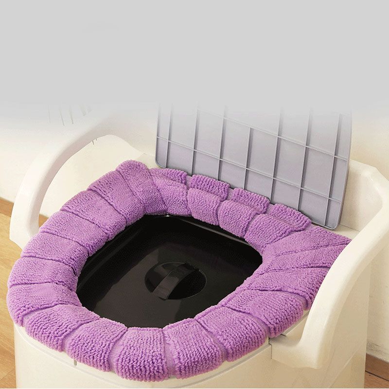 Modern Plastic Toilet Floor Mounted Toilet Bowl with Toilet Seat for Bathroom