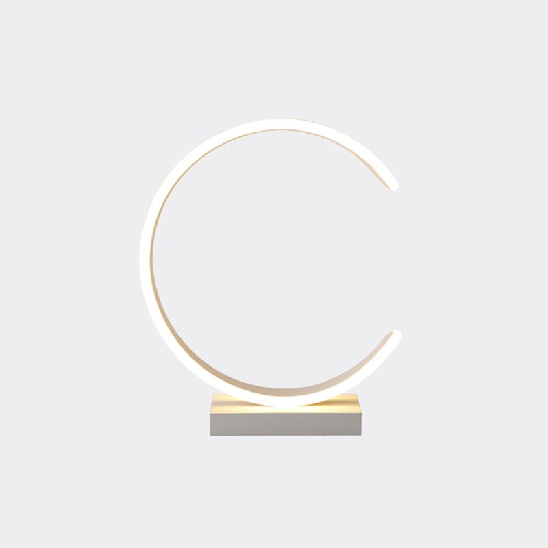 Lampada da tavolo a LED per camera da letto Minimalismo Lampada da comodino bianco/nero con paralume metallico a forma di C