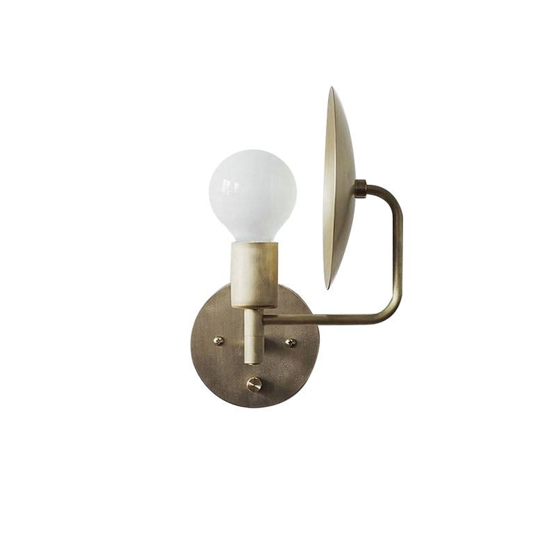 1 Light Saucer Wall Light Contemporary Metal Sconce Lighting in Brass for Bookstore Market