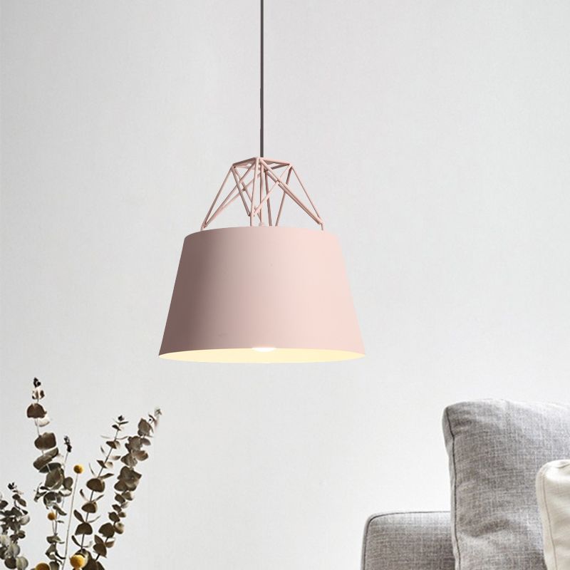 Luz de color colgante de cubo metálico jaula de restaurante 1 cabezal lámpara colgante de estilo macarrón con alambre de hierro