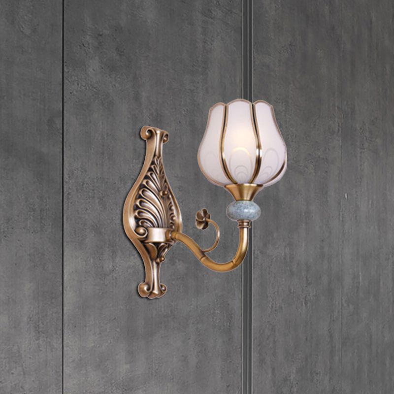 1/2-Head Bloom Wall Light Traditionalism Brass Metal Wall Sconce Lighting for Living Room