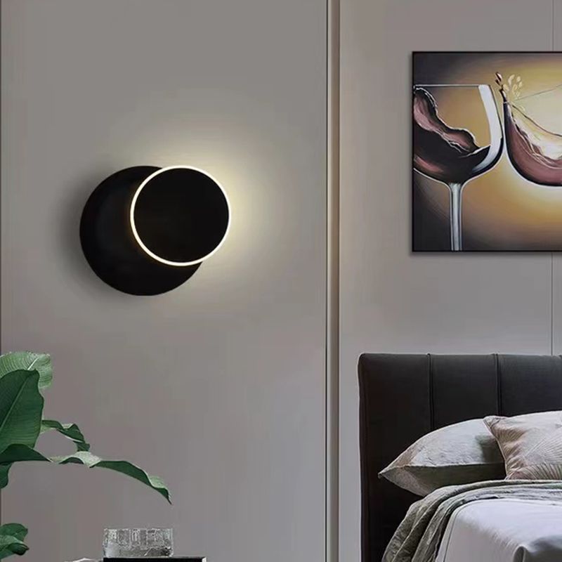 Nordic Style Iron Wall Light Geometry Shape Rotatable Wall Lamp for Bedroom