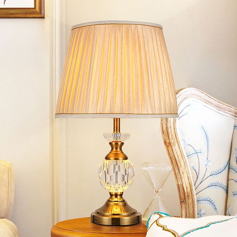 Lampe de nuit en forme de tonneau en tissu beige, lumière unique, de style rustique, pour chambre à coucher, avec accents de cristal