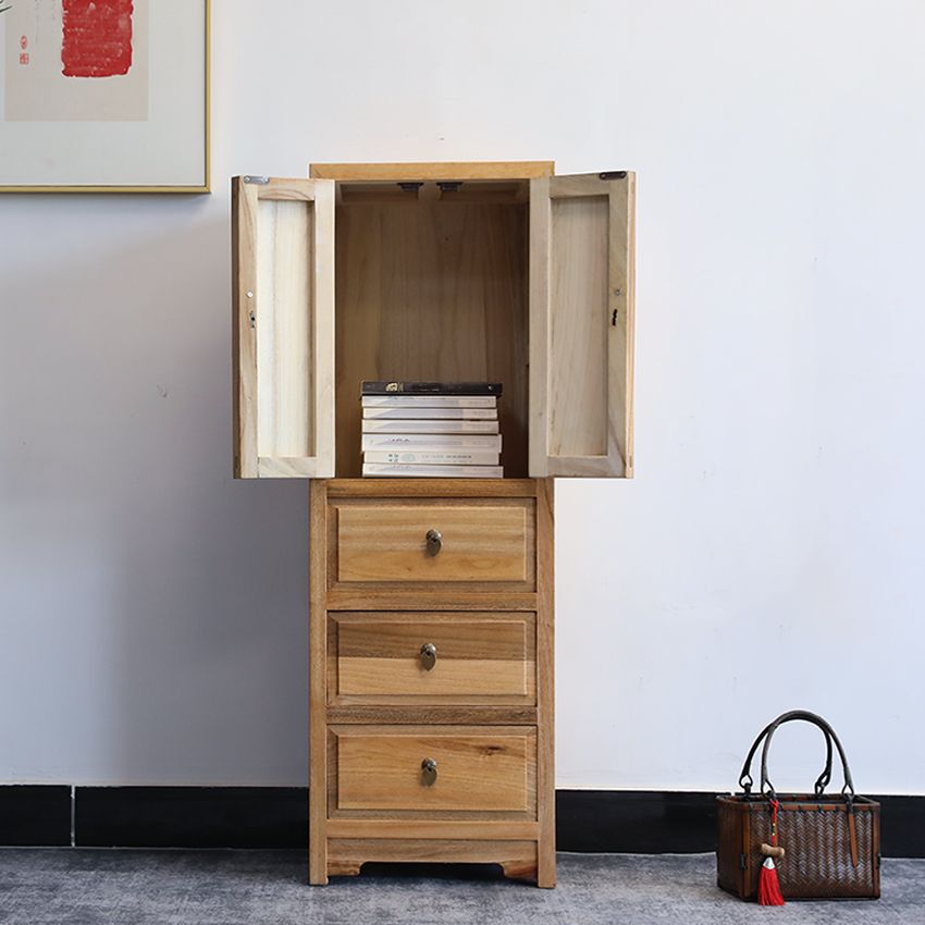 Contemporary Solid Wood Accent Chest Standard Ring Pulls Accent Cabinet