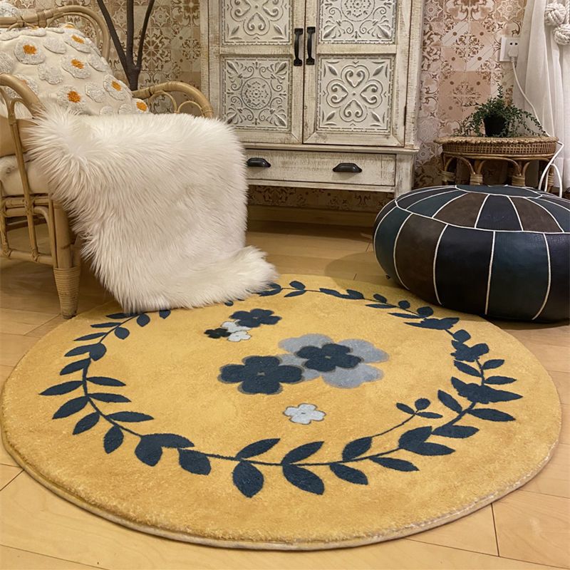 Yellow Graphic Area Rug Polyester Retro Rug Stain Resistant Rug for Home Decoration