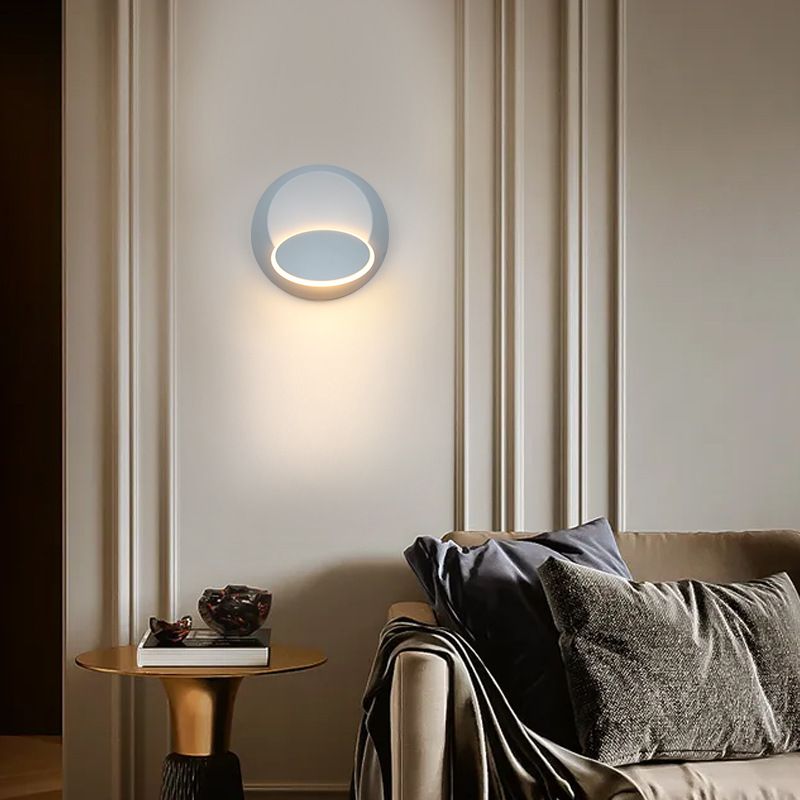 Nordic Style Aluminum Wall Light Round Rotatable LED Wall Sconce for Bedroom
