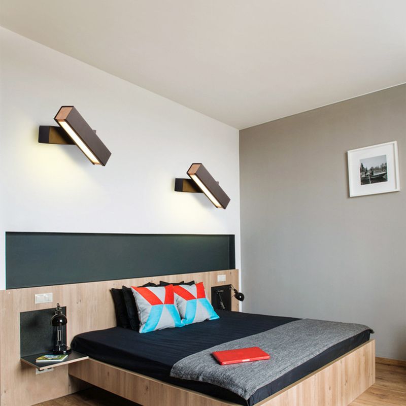 Hölzerne rechteckige LED -Wandleuchten in der modernen Einfachheit Schmiedeeisenwandlampe mit Acrylschatten