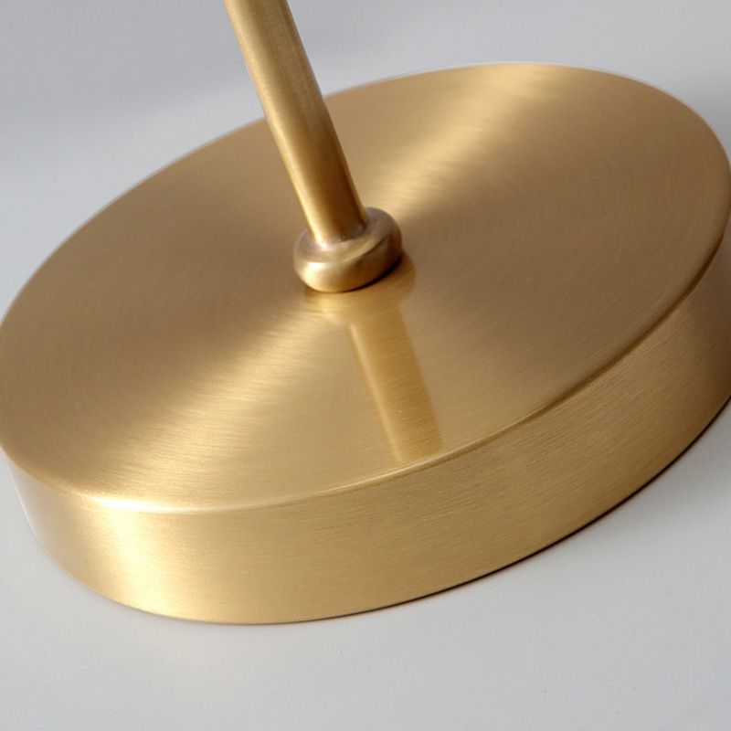 Lampada da tavolo a collo di cigno in metallo Lampada da comodino minimalista a 1 luce dorata con paralume in tessuto a cono