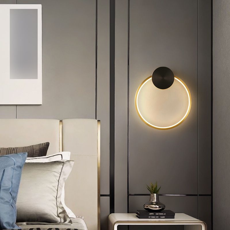Metal Round Shape Wall Lighting Modern Style 1 Light Wall Mounted Light Fixture