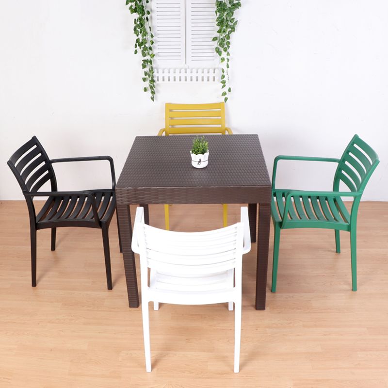 Sillas de comedor contemporáneas Silla lateral con brazo de comedor con patas de plástico