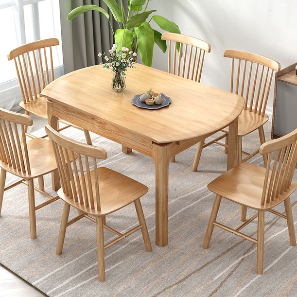 Modern Style Solid Wood Dining Table Round Table with 4 Legs for Home Use