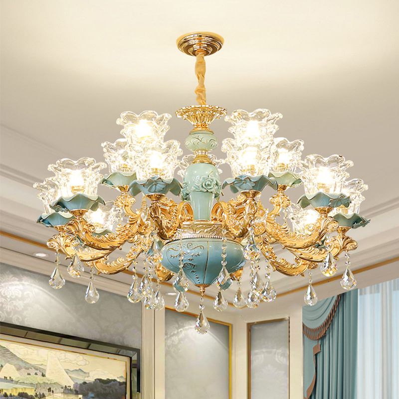 Éclair de plafond du salon évasé
