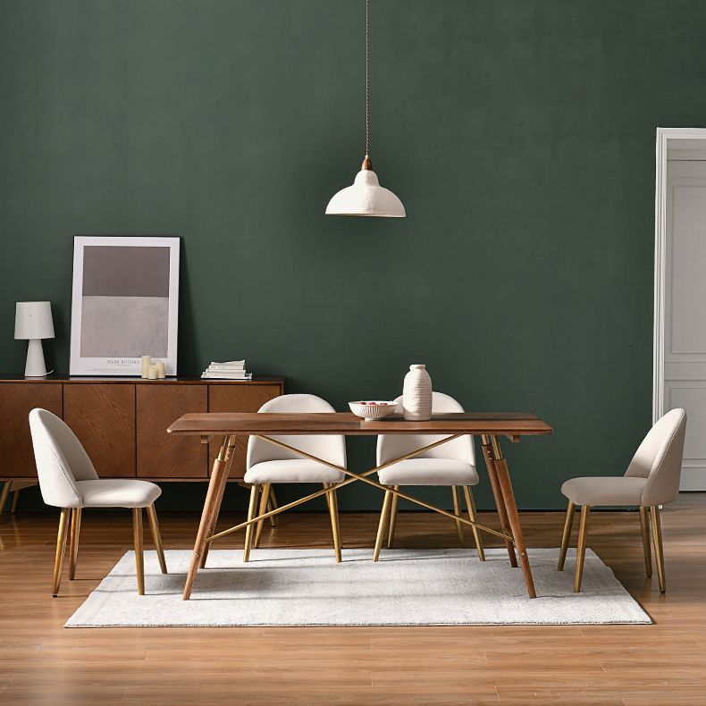 Traditional Luxury Dining Table Brown Wooden Dining Table for Home Use