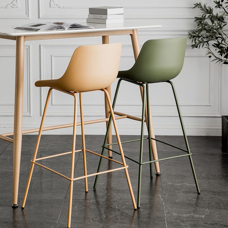 Modern Style Bar-stool Plastic Counter Bar Stool with Metal Legs