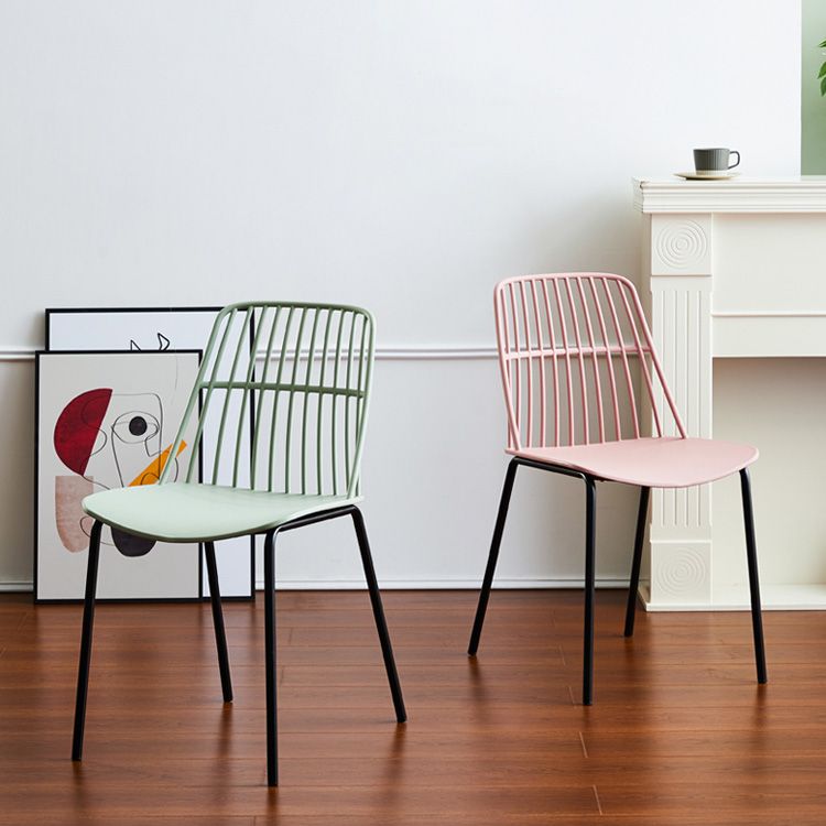 Accueil Salle à manger Chaises sans accoudoirs Chaises d'appoint de salle à manger avec pieds en métal (Ensemble de 4)
