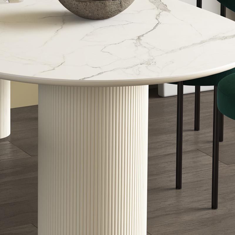 Table de dîner contemporaine en pierre de forme libre, finition mate pour la maison