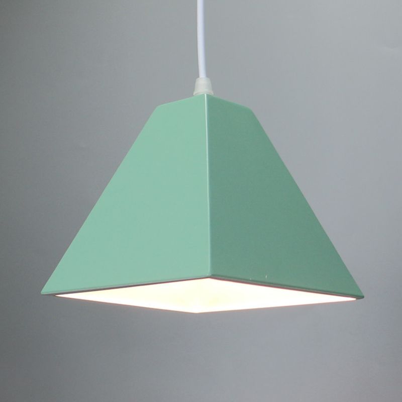 Trapezoide de metal Luz colgante Nordic Macaron Style 1 Lámpara de techo de mesa de comedor ligero
