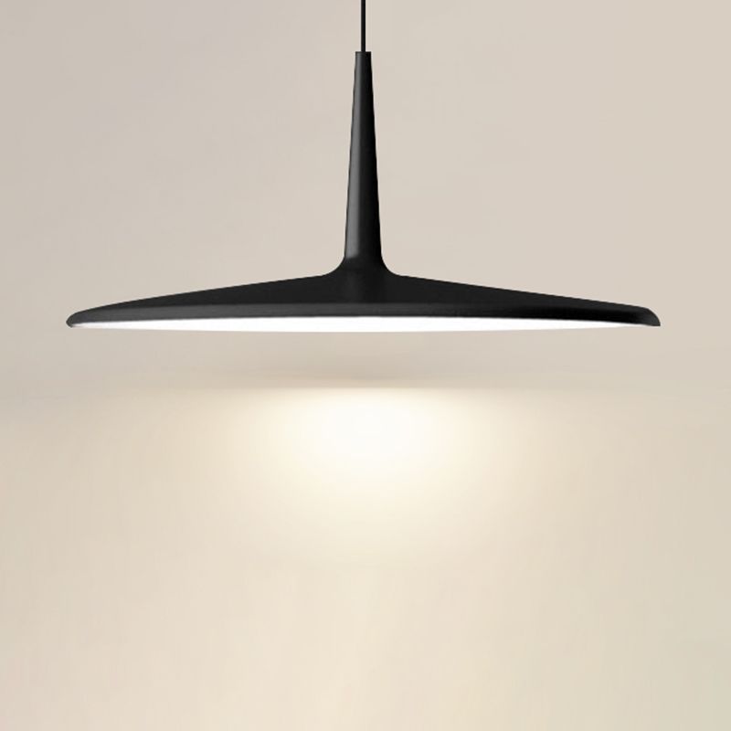 Minimalistischer Metallheizanhänger leichter, flacher Schatten 1-Licht-LED-Anhängerbeleuchtung für Esstisch