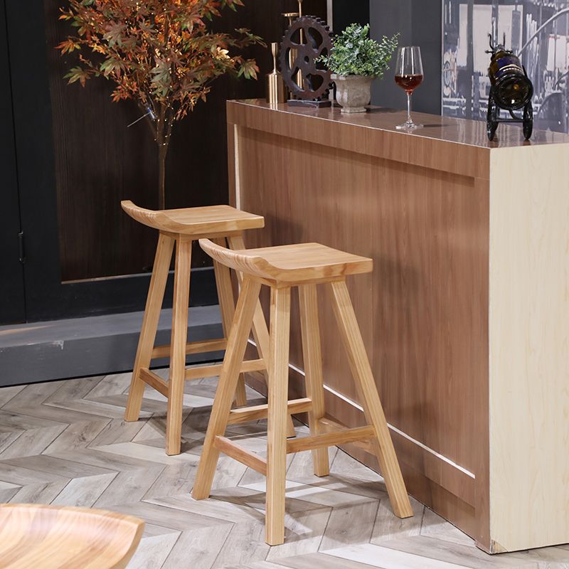 Indoor Modern Footrest Bar Stool Solid Wood Bar & Counter Stool in Natural