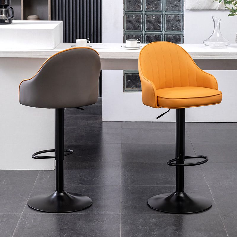Taburete de bar contemporáneo de altura ajustable, reposapiés, taburete de mostrador con respaldo bajo de cuero