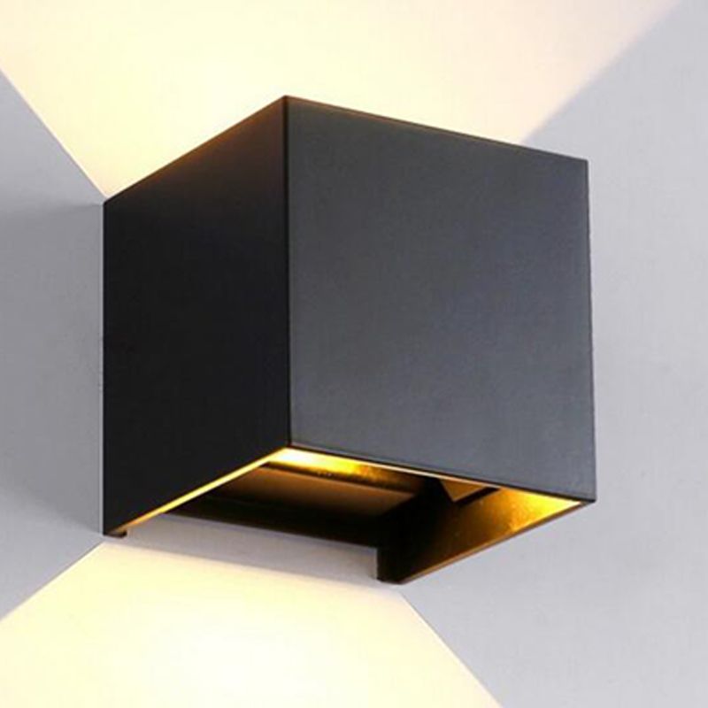 Square Shape 2 Lights Metal Wall Lighting Modern Style Wall Mount Lighting