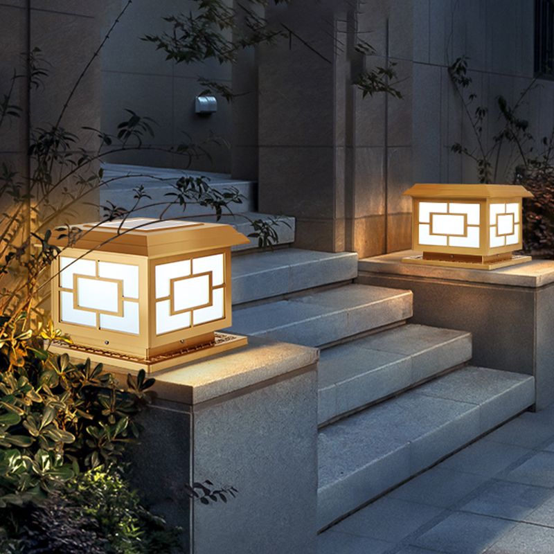 Contemporary Pillar Light Household Golden LED Solar Lighting Fixture for Garden