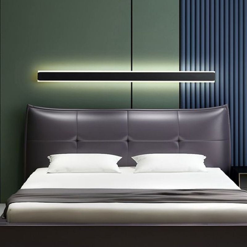 Streamlined LED Wall Lighting Idea Minimalism Metal Bedchamber Wall Sconce Light in Black/White