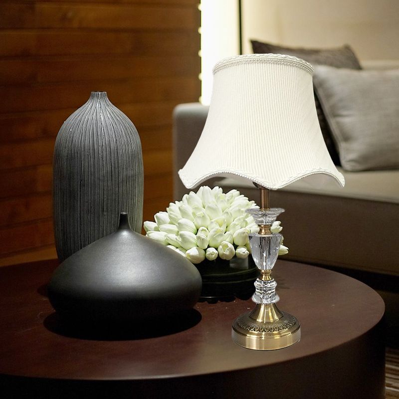 Lampe à table festonnée moderne Crystal Crystal 1 Livrer la table de chevet de salon en or