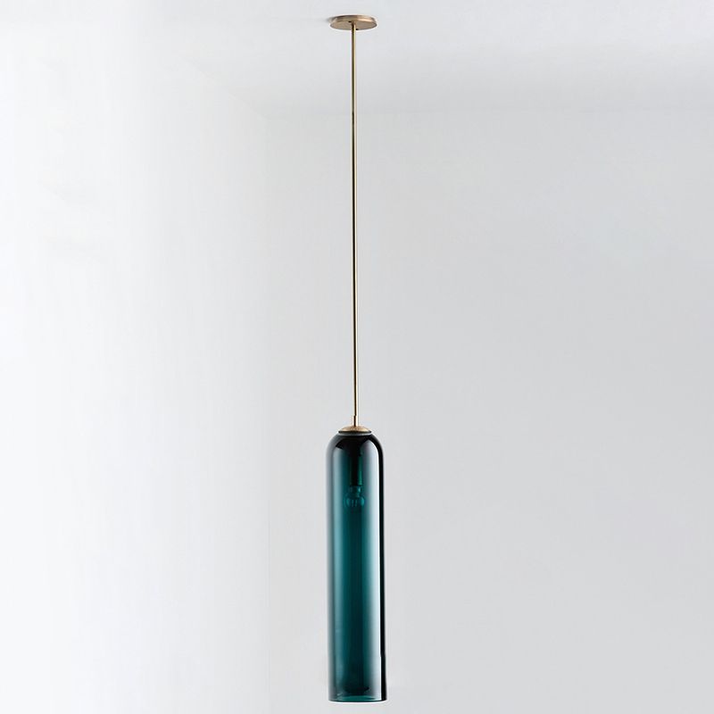 Répandiment de la lampe à pension de pendentif tubulaire minimaliste.