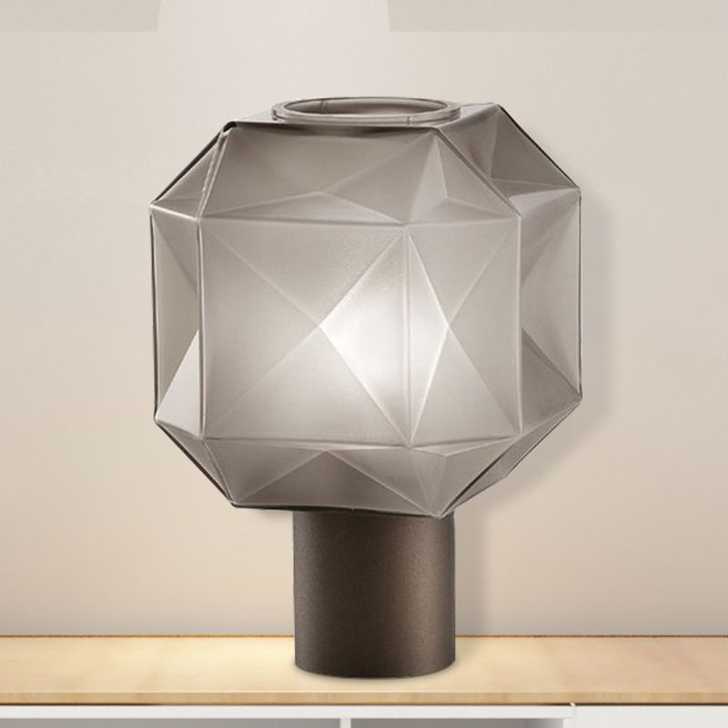 Luz de mesa geométrica de vidrio bronceado 1 cabezal lámpara de noche con base de metal de tubo
