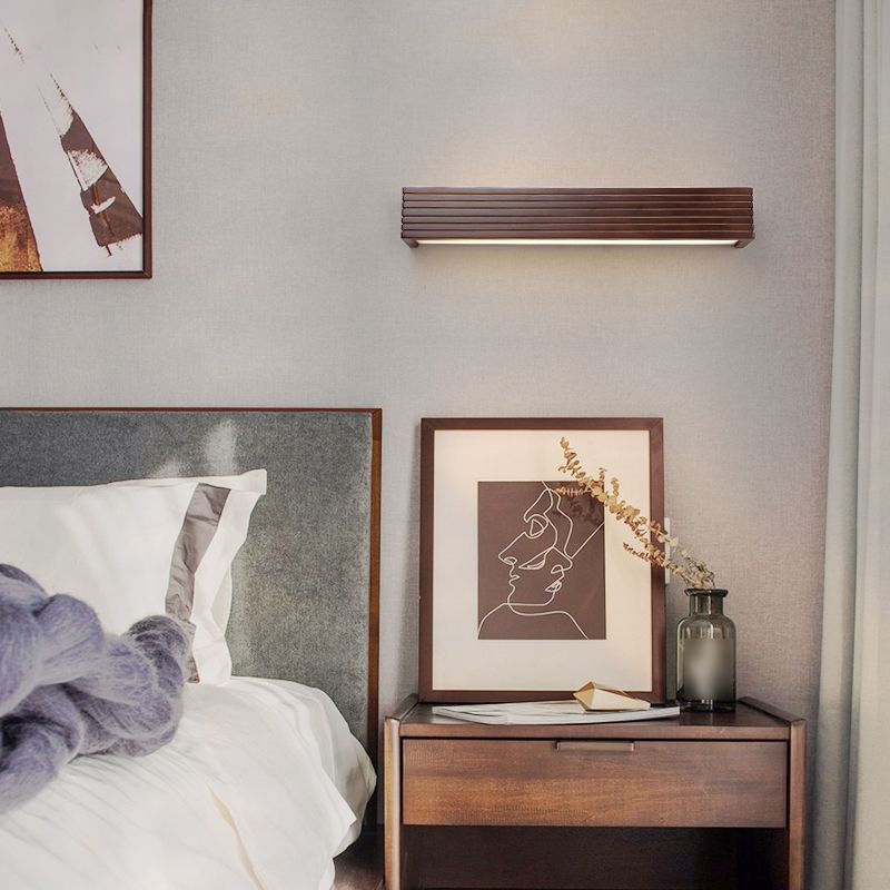 Lámpara de tocador LED de forma de tocador de madera de goma de estilo nórdico para dormitorio