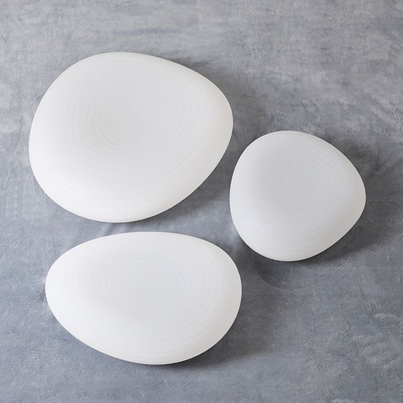 Kunststof kiezelvormige inbouw Cartoon LED witte plafondlamp voor slaapkamer